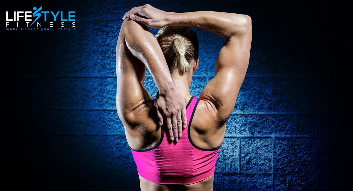 Superset d'entraßnement des épaules : Des épaules en acier en 45 minutes avec Life Style Fitness